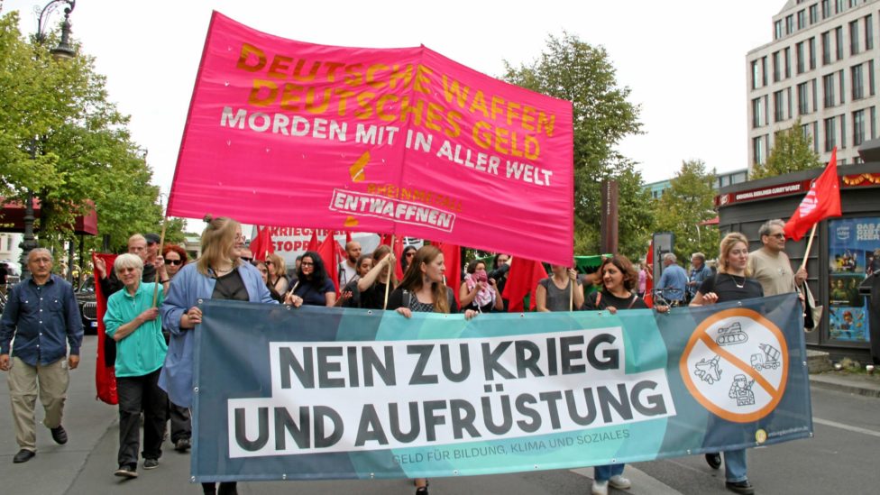 Demonstration der Berliner Antikriegskoordination zum Antikriegstag 2023