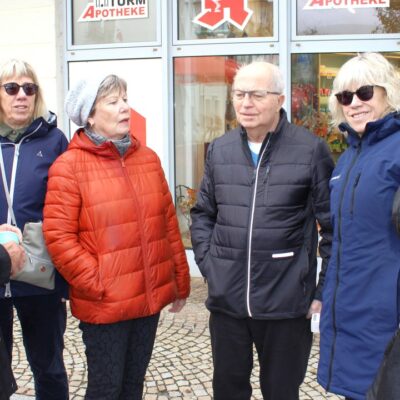 Für 2027, letzter planmäßiger Infostand der Spremberger Linken am Marktplatz Spremberg. Thema Frieden