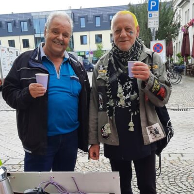 Für 2027, letzter planmäßiger Infostand der Spremberger Linken am Marktplatz Spremberg. Thema Frieden